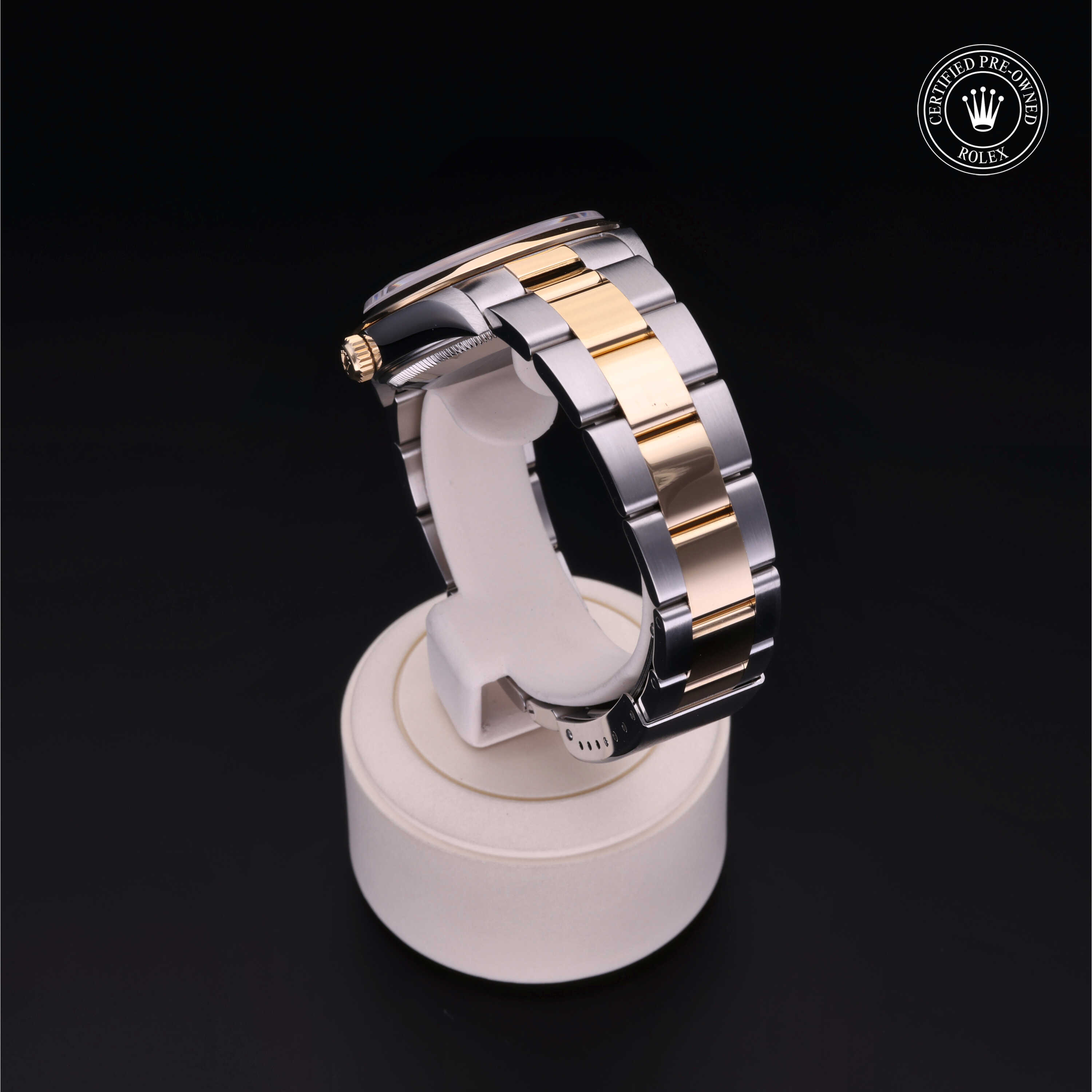 Rolex Certified Pre-Owned Oyster Perpetual Date 34 Yellow Rolesor Bracelet  Watch - Image 4